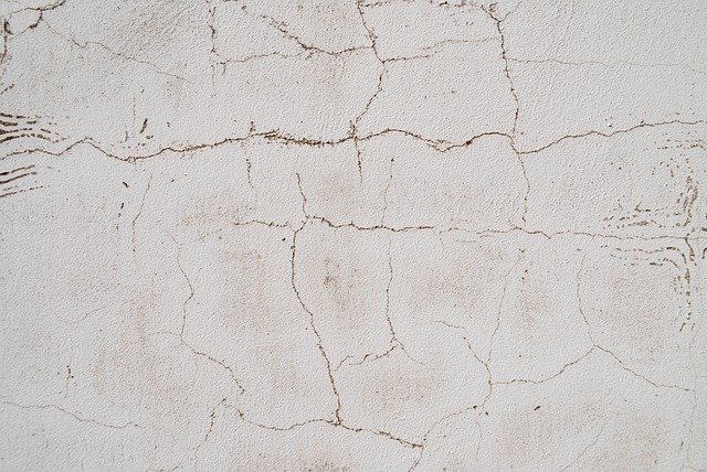 stair step cracks stucco